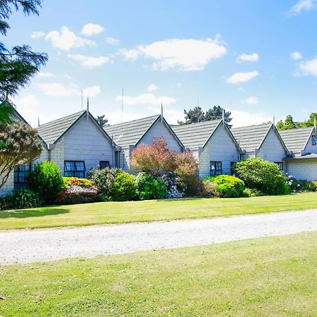 Bulls Motel & Holiday Park Halcombe Экстерьер фото