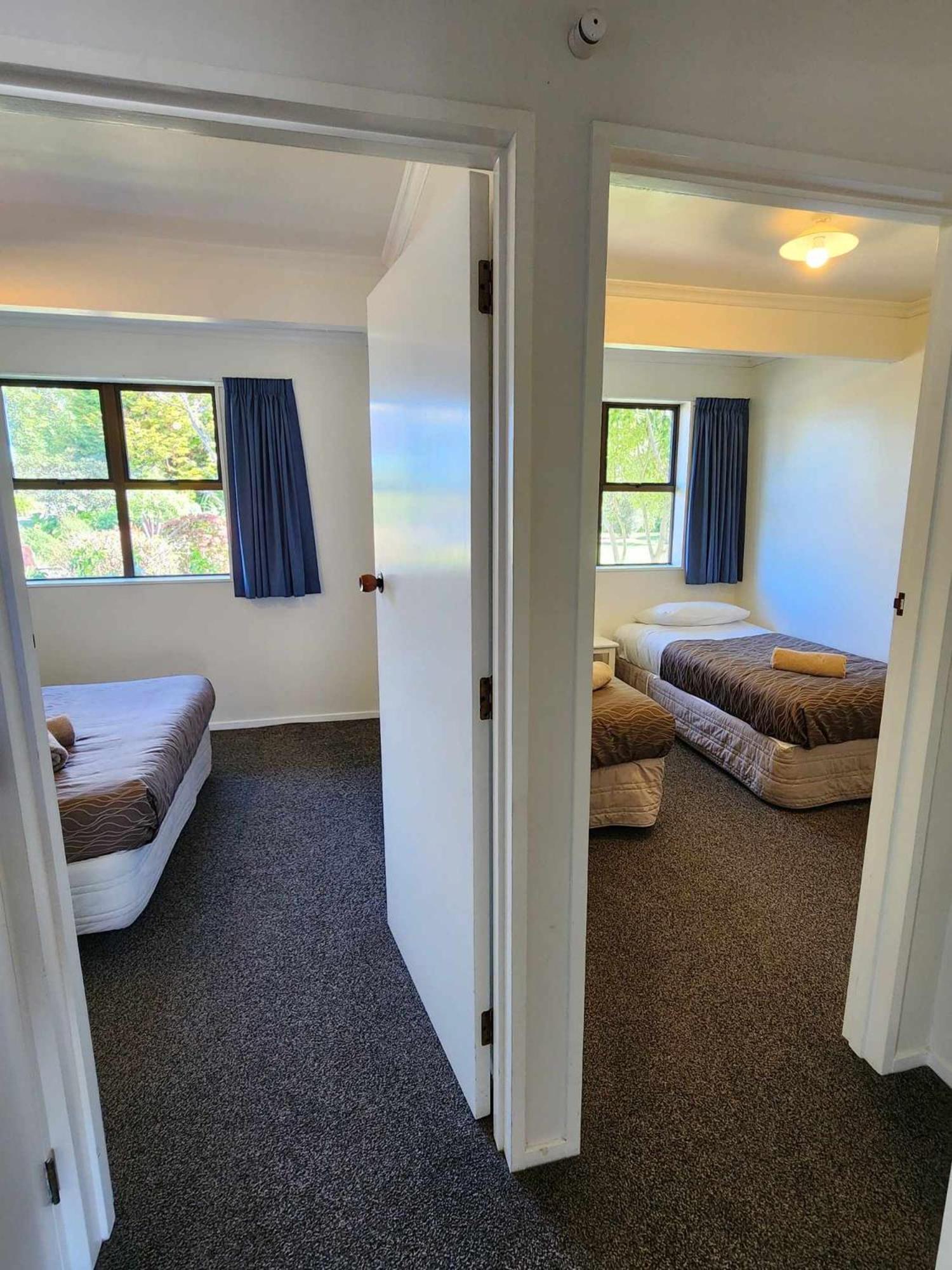 Bulls Motel & Holiday Park Halcombe Экстерьер фото